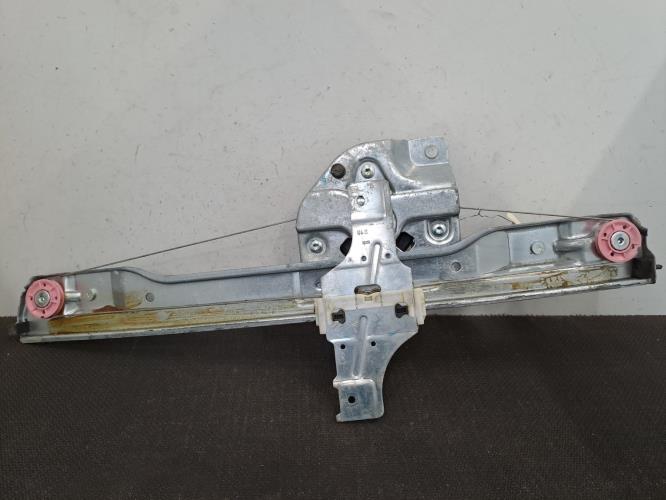 Image Leve vitre electrique avant droit - PEUGEOT 208 1