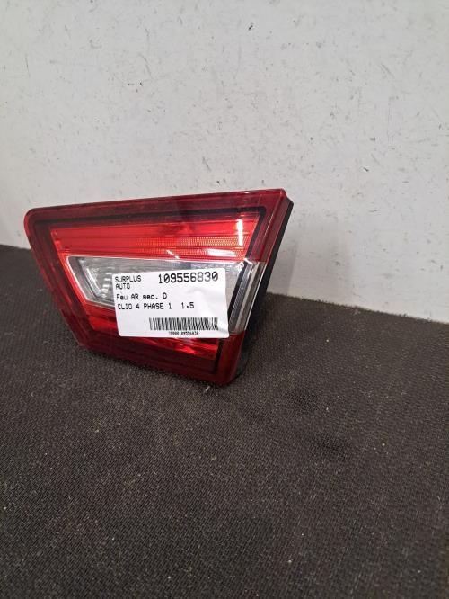 Image Feu arriere secondaire droit (feux) - RENAULT CLIO 4