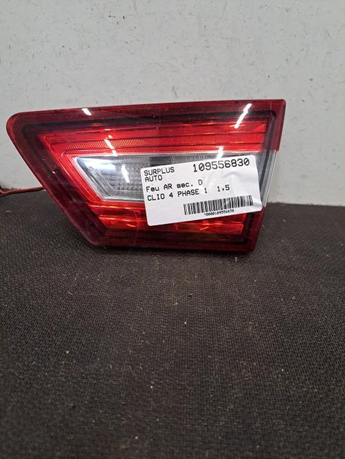 Image Feu arriere secondaire droit (feux) - RENAULT CLIO 4