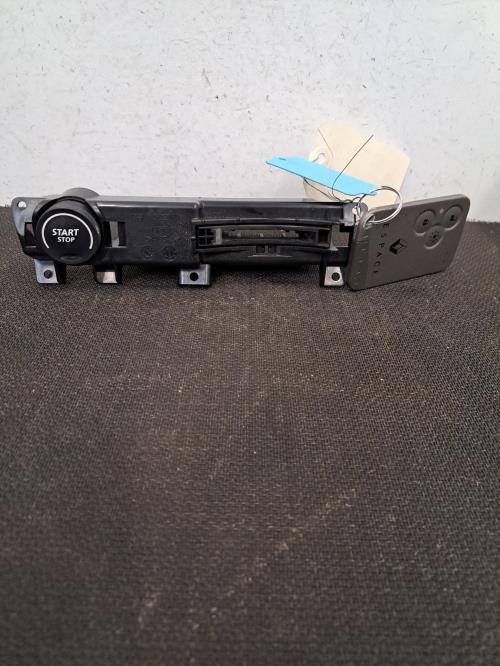 Image Lecteur de carte (neiman) - RENAULT ESPACE 4