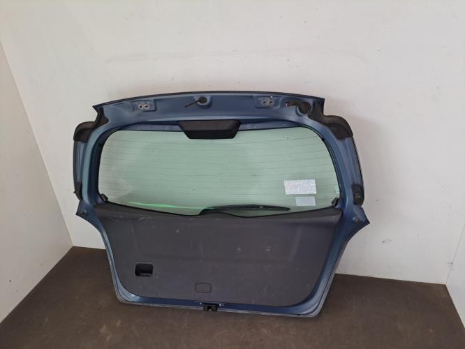 Image Malle/Hayon arriere - TOYOTA YARIS 2