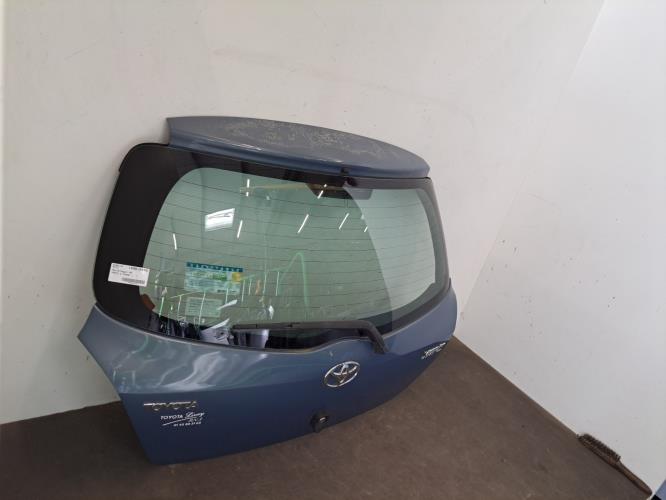 Image Malle/Hayon arriere - TOYOTA YARIS 2