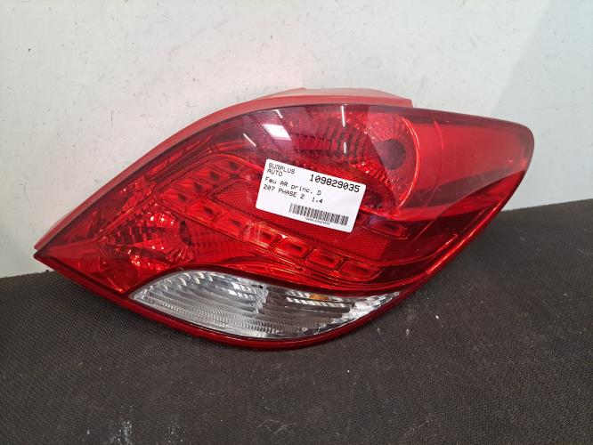 Image Feu arriere principal droit (feux) - PEUGEOT 207