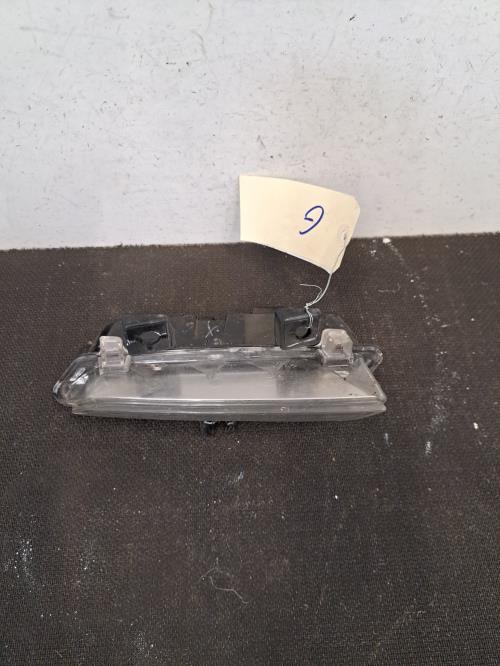 Image Feu diurne avant gauche - RENAULT CLIO 4