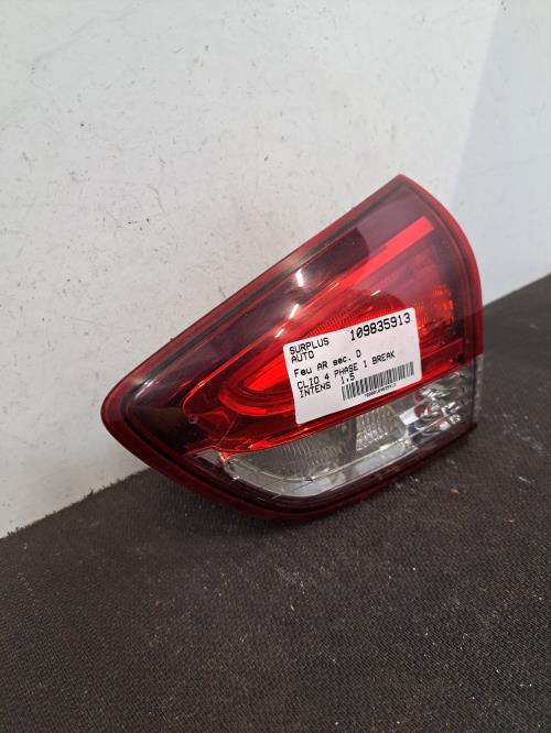 Image Feu arriere secondaire droit (feux) - RENAULT CLIO 4