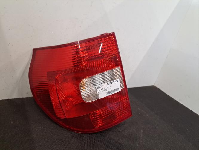 Image Feu arriere principal gauche (feux) - SKODA YETI