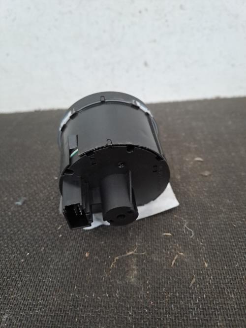 Image Commande de phare - VOLKSWAGEN TOURAN 3