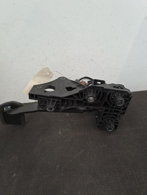 Image Pedalier - RENAULT CLIO 5