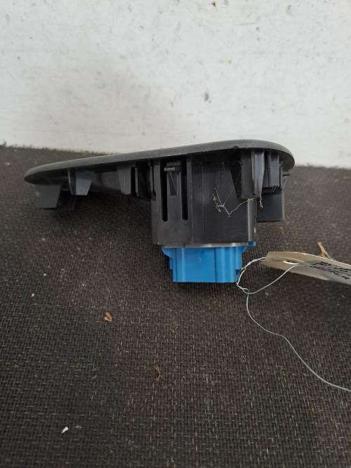 Image Interrupteur de leve vitre avant droit - RENAULT MASTER 3