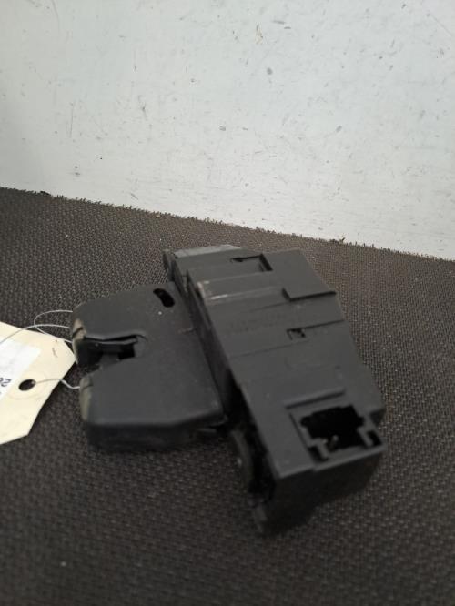 Image Serrure de coffre - PEUGEOT 207