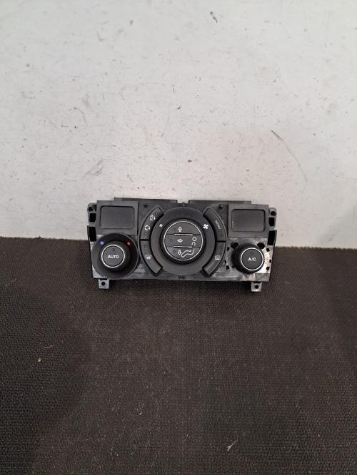 Image Commande chauffage - PEUGEOT 3008 1