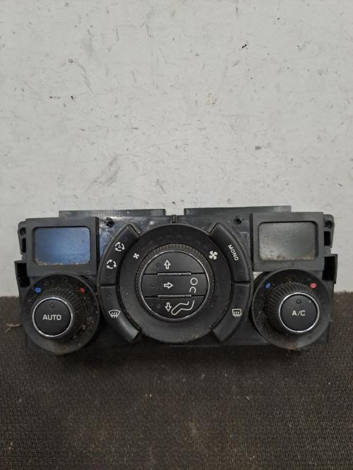 Image Commande chauffage - PEUGEOT 3008 1