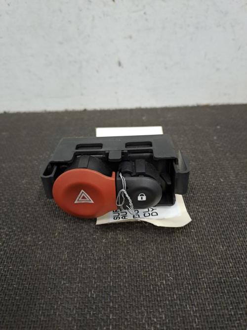 Image Bouton de warning - RENAULT CLIO 3