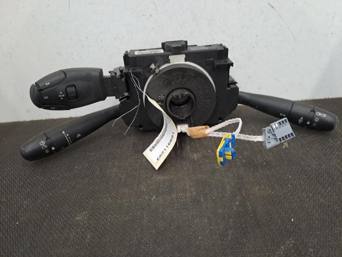 Image Com (Bloc Contacteur Tournant+Commodo Essuie Glace+Commodo Phare) - PEUGEOT 206+