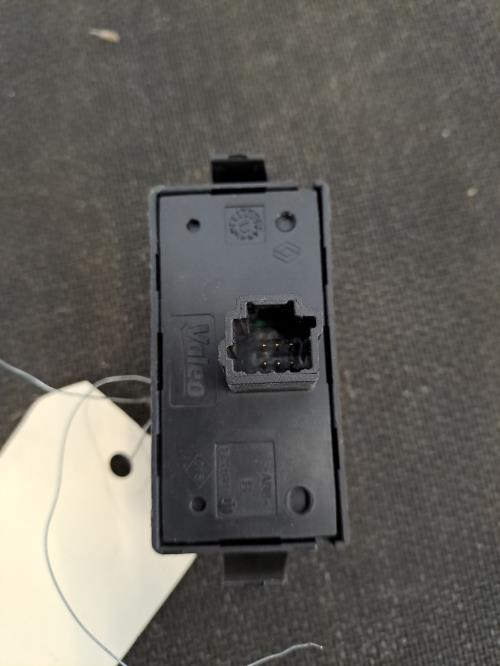 Image Bouton de warning - RENAULT MEGANE 3