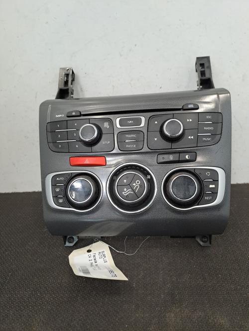 Image Facade autoradio - CITROEN C4 2