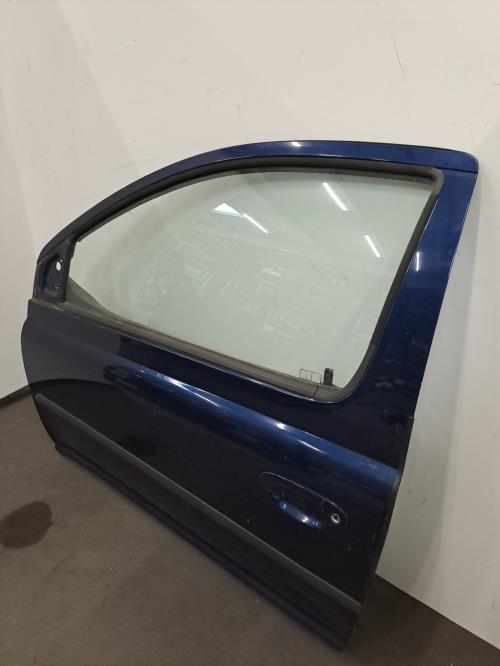 Image Porte avant gauche - TOYOTA YARIS 1