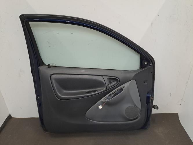 Image Porte avant gauche - TOYOTA YARIS 1