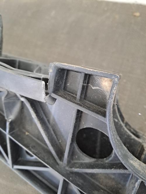 Image Renfort pare choc avant (traverse) - PEUGEOT 206