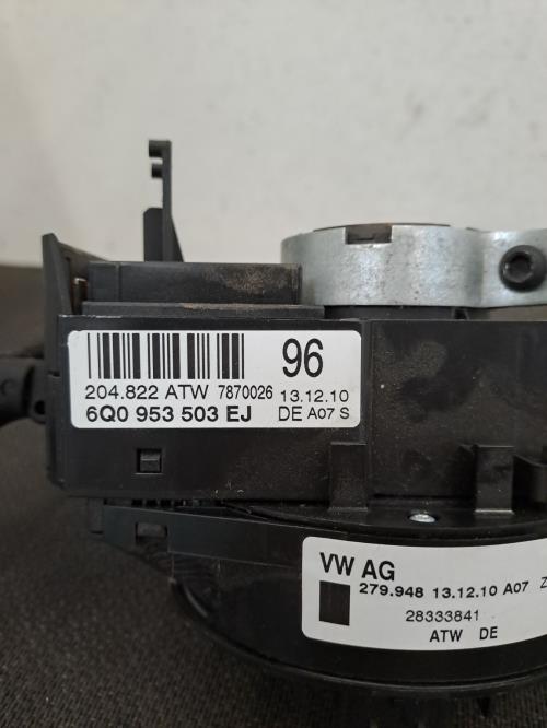 Image Com (Bloc Contacteur Tournant+Commodo Essuie Glace+Commodo Phare) - VOLKSWAGEN POLO 5
