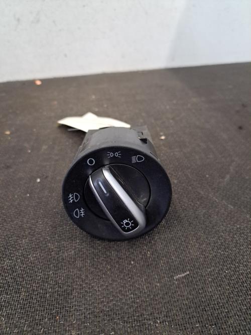 Image Commande de phare - VOLKSWAGEN POLO 5