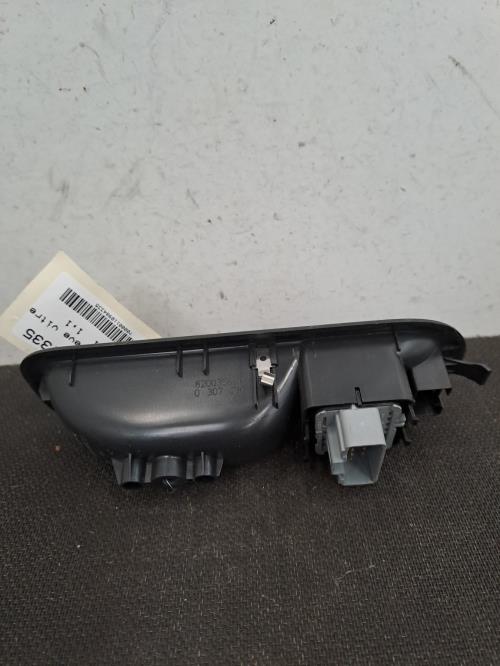 Image Interrupteur de leve vitre avant gauche - RENAULT TWINGO 2