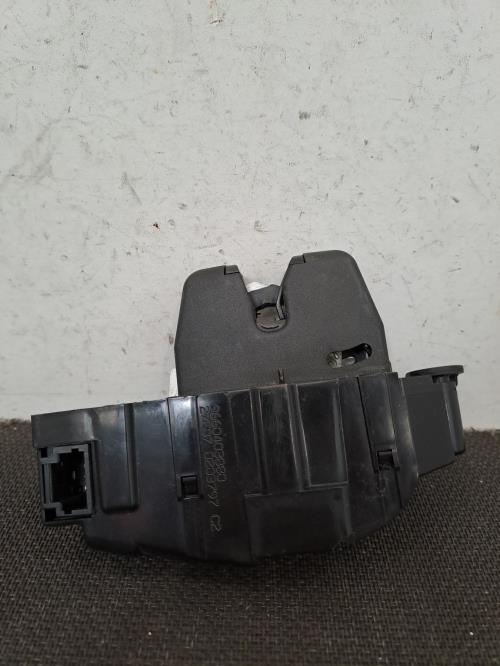 Image Serrure de hayon - PEUGEOT 308 1