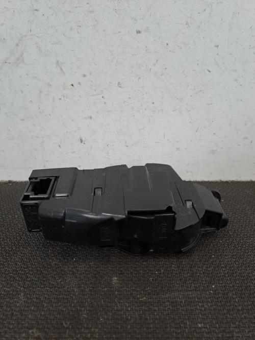 Image Serrure de hayon - PEUGEOT 308 1