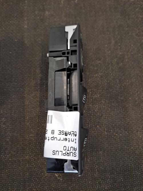 Image Interrupteur de leve vitre avant gauche - MERCEDES CLASSE B 246