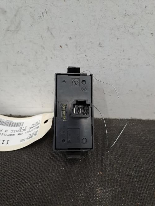 Image Bouton de warning - RENAULT GRAND SCENIC 3