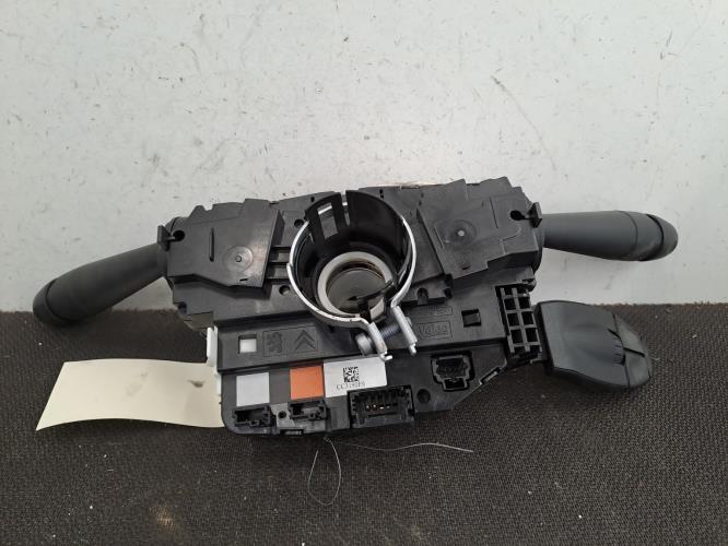 Image Com (Bloc Contacteur Tournant+Commodo Essuie Glace+Commodo Phare) - PEUGEOT 208 1
