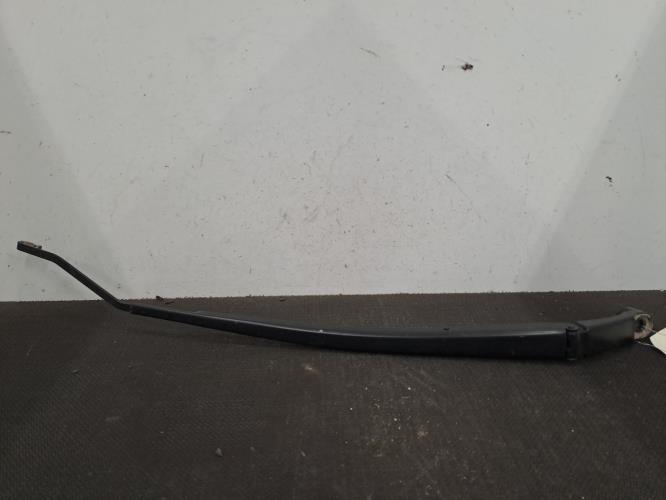 Image Bras essuie glace avant droit - TOYOTA YARIS CROSS