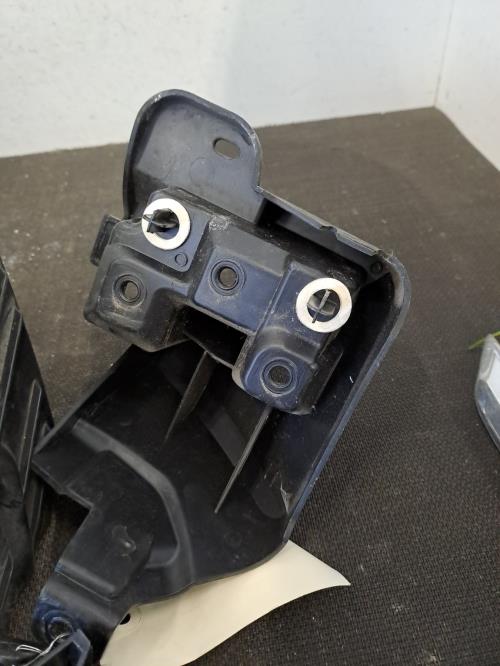 Image Support de pare chocs arriere - RENAULT CLIO 5