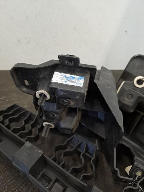 Image Support de pare chocs arriere - RENAULT CLIO 5