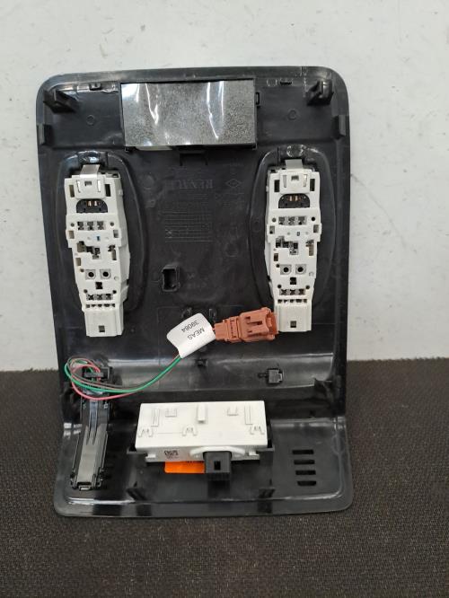 Image Eclairage de plafonnier - RENAULT CLIO 5