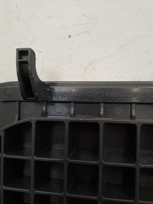 Image Trappe de plancher - RENAULT SCENIC 3