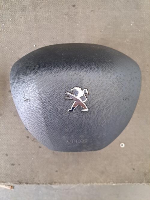 Image Planche de bord complete - PEUGEOT 308 2 SW