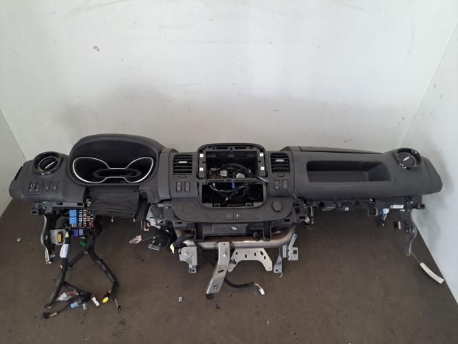 Image Tableau de bord - RENAULT TRAFIC 3 COURT