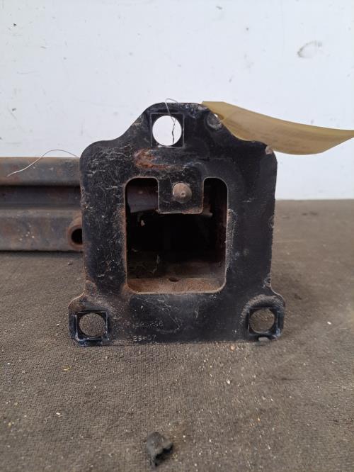 Image Renfort pare choc avant (traverse) - PEUGEOT 207