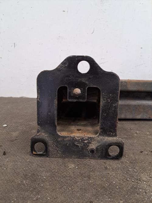 Image Renfort pare choc avant (traverse) - PEUGEOT 207