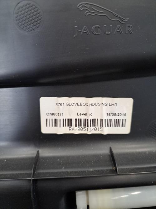 Image Boite a gants - JAGUAR F-PACE