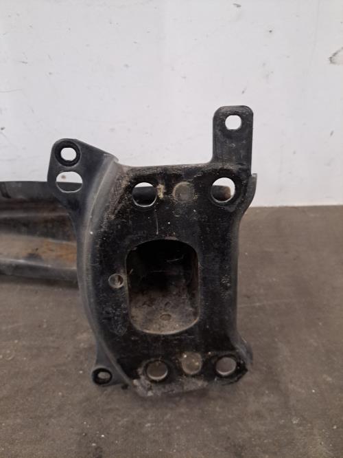 Image Renfort pare choc avant (traverse) - VOLKSWAGEN JETTA 3