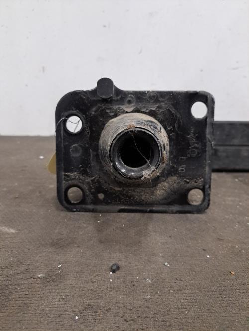 Image Renfort pare choc avant (traverse) - PEUGEOT 3008 1