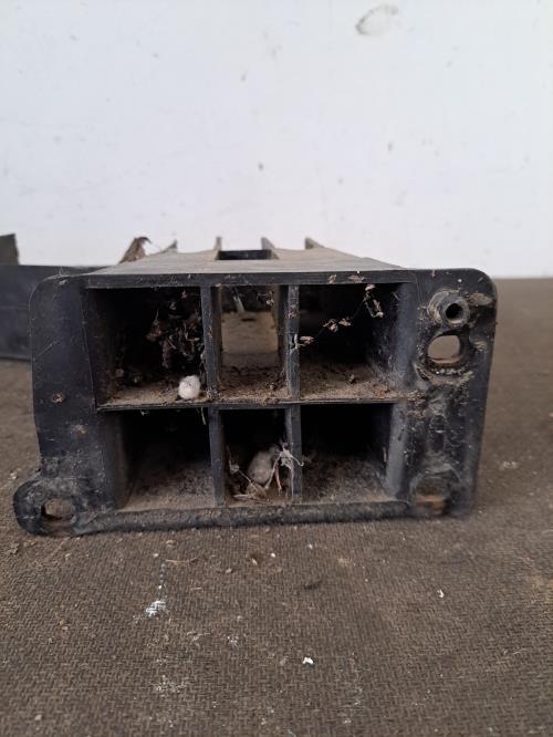 Image Traverse inferieure - CITROEN C4 1