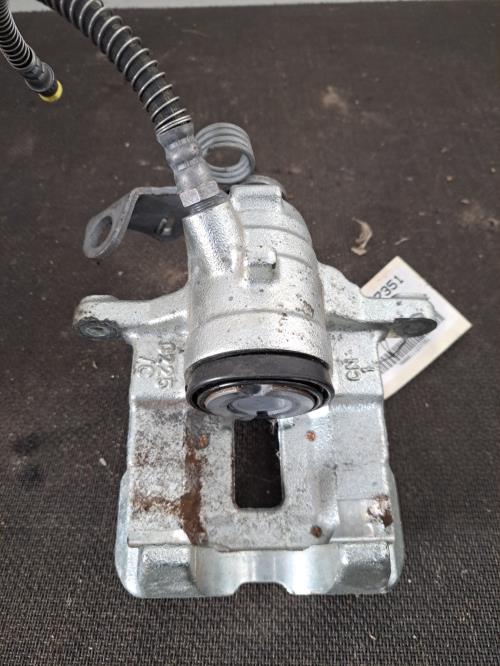 Image Etrier arriere gauche (freinage) - RENAULT TRAFIC 3 COURT