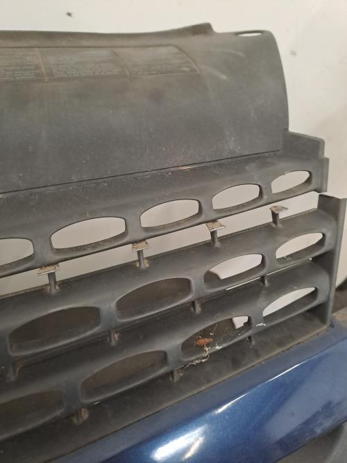 Image Pare choc avant - RENAULT CLIO 2