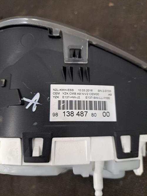 Image Compteur - PEUGEOT 208 1