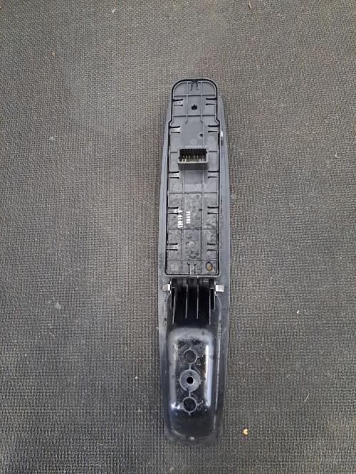 Image Interrupteur de leve vitre avant gauche - RENAULT SCENIC 3