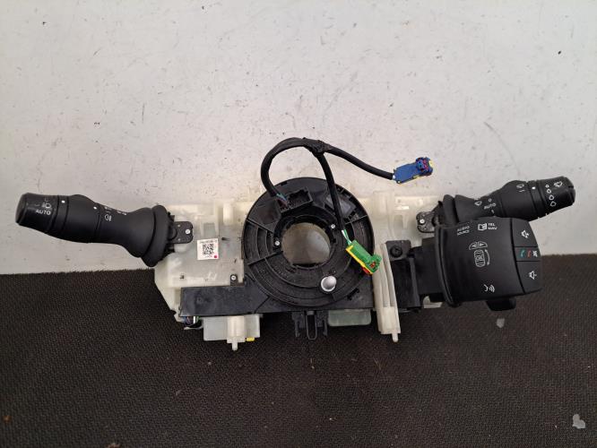 Image Com (Bloc Contacteur Tournant+Commodo Essuie Glace+Commodo Phare) - RENAULT SCENIC 3