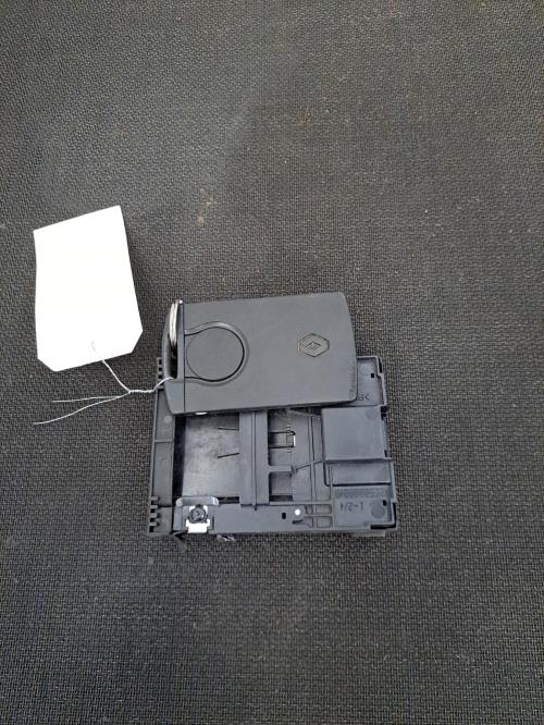 Image Lecteur de carte (neiman) - RENAULT SCENIC 3